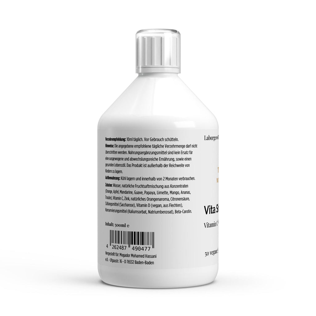 500ml Flasche Vita Shield PLUS+ von THE VITAL MANUFACTURE, flüssiger Vitamin-Komplex mit Vitamin C, D3 und Zink in der Geschmacksrichtung Orange.