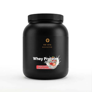 Schwarze Dose des Whey Protein Strawberry von THE VITAL MANUFACTURE, 1000g Inhalt, mit Erdbeer-Grafik und Angabe von 23g Protein pro Portion.